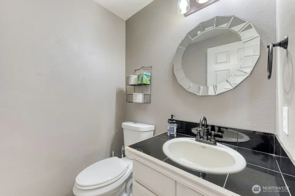 18427 Brandywine Court SW Rochester WA 98579