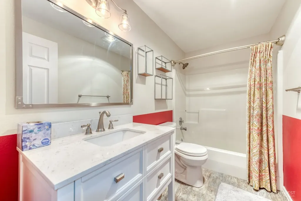 18427 Brandywine Court SW Rochester WA 98579