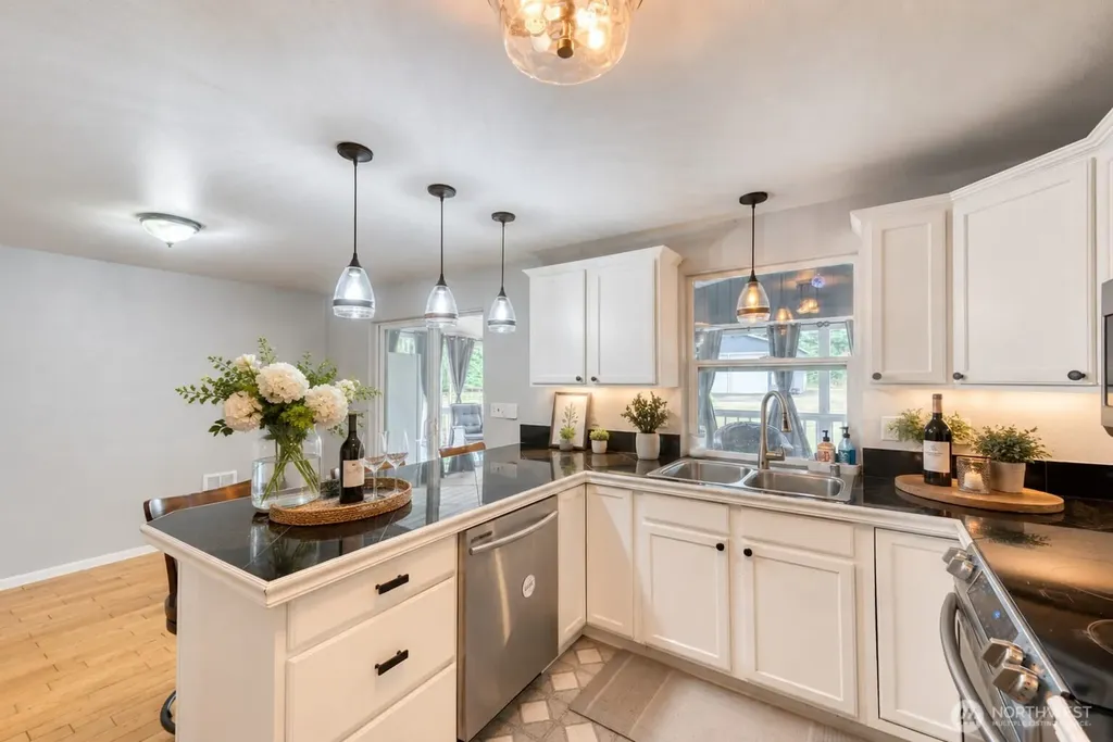 18427 Brandywine Court SW Rochester WA 98579
