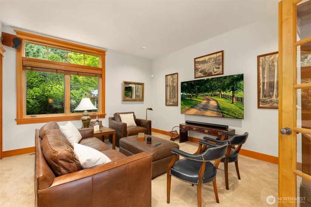 10374 Country Club Road Bainbridge Island WA 98110