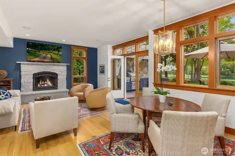 10374 Country Club Road Bainbridge Island WA 98110