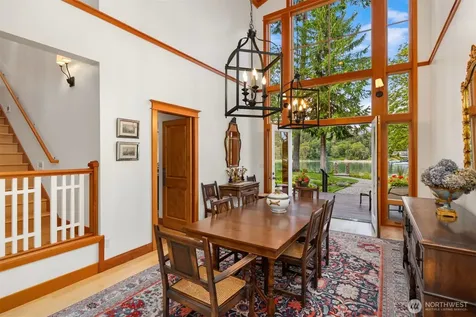 10374 Country Club Road Bainbridge Island WA 98110