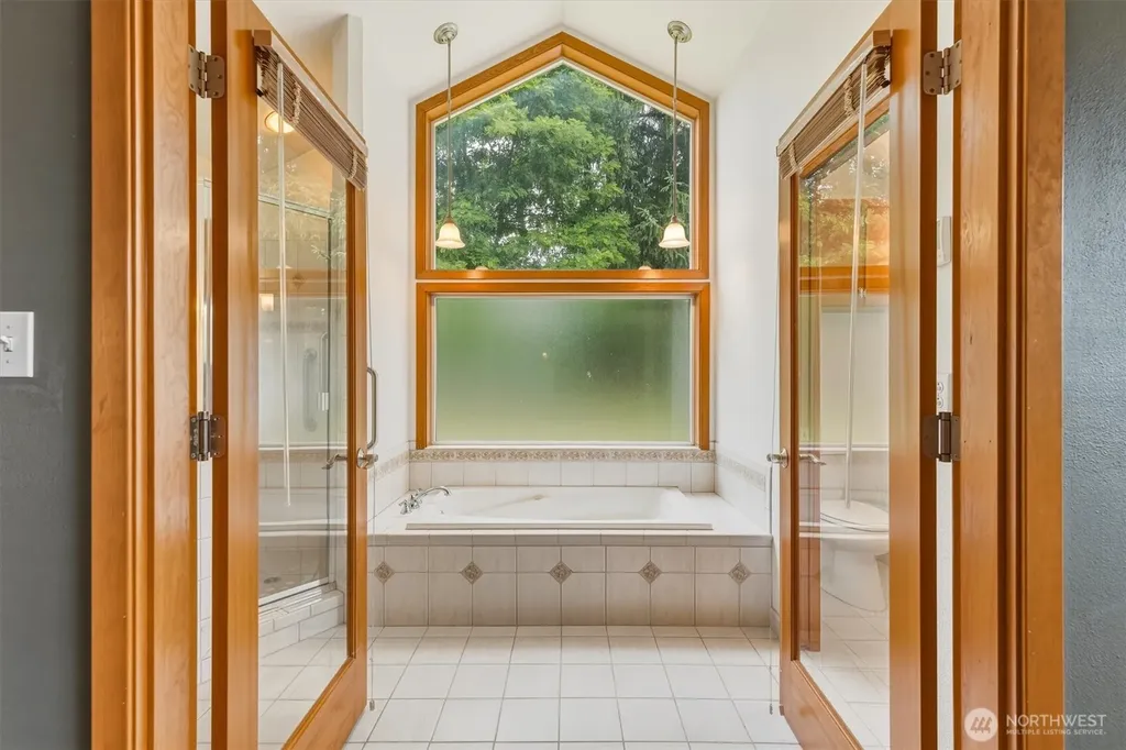 716 Woodard Avenue NE Castle Rock WA 98611