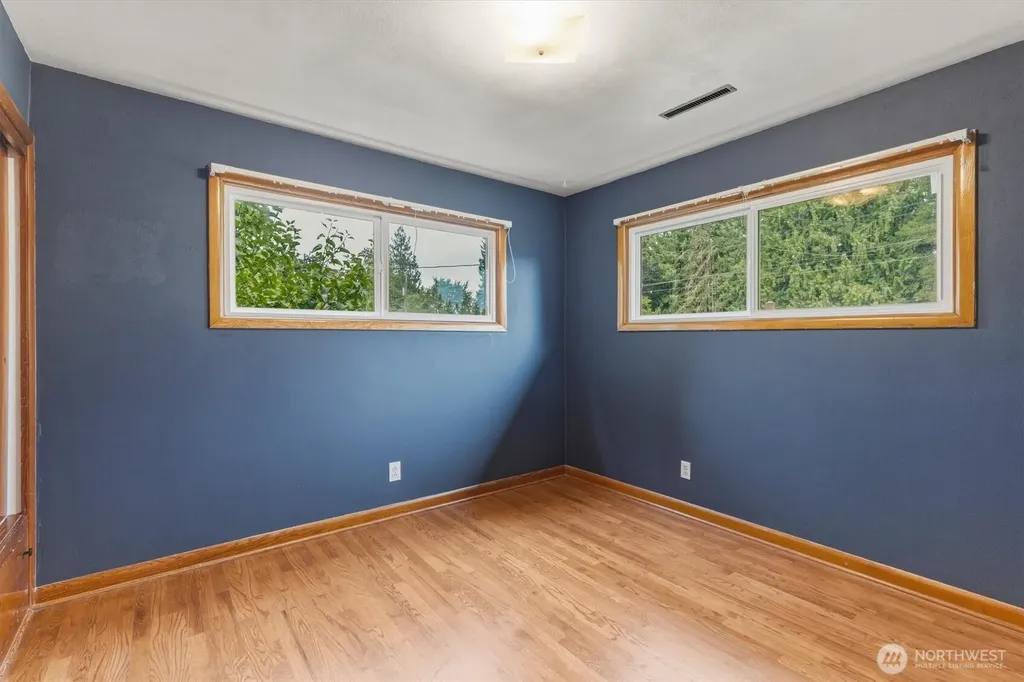 716 Woodard Avenue NE Castle Rock WA 98611