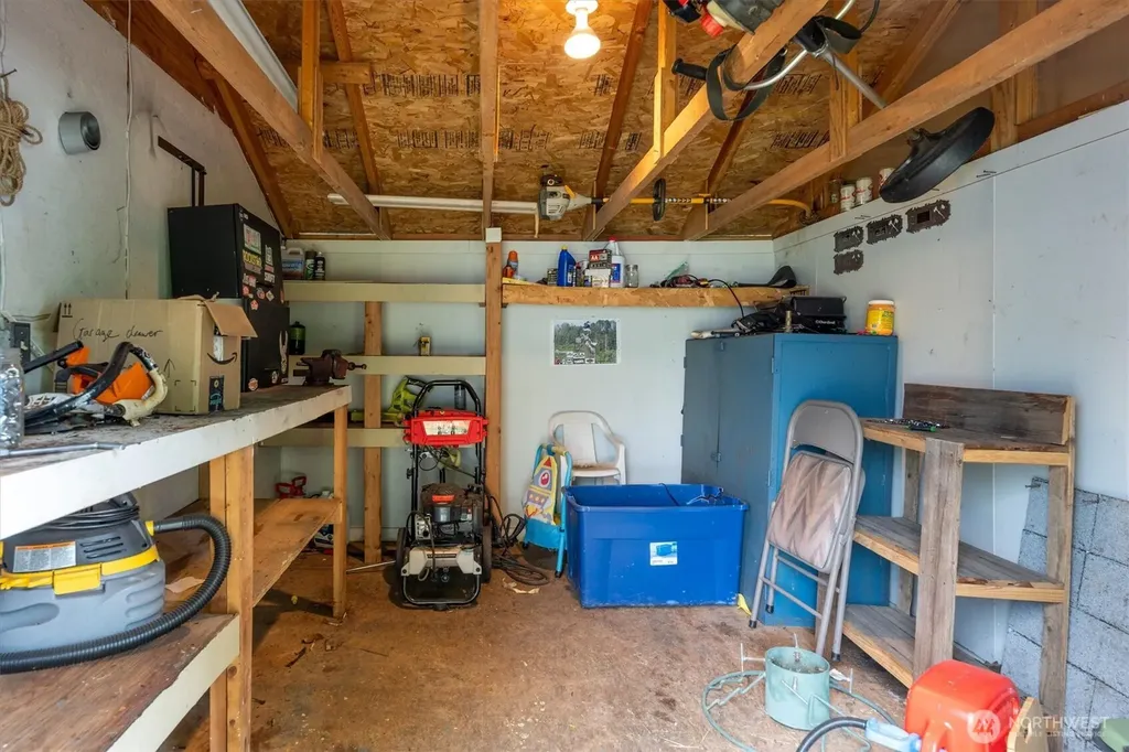 716 Woodard Avenue NE Castle Rock WA 98611