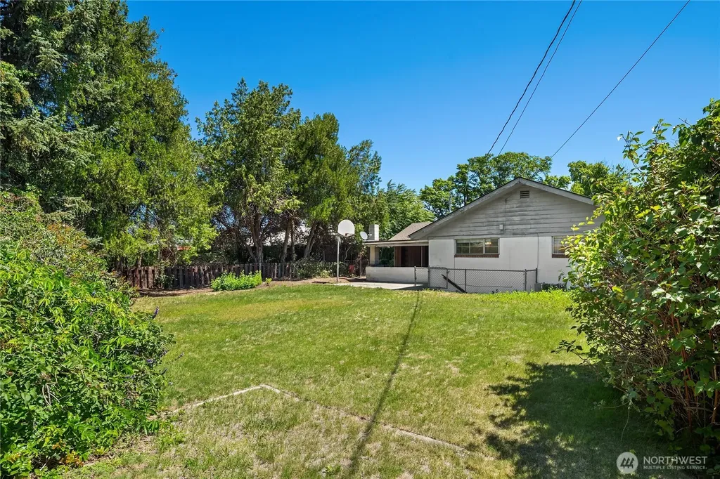 314 N 40th Avenue Yakima WA 98908