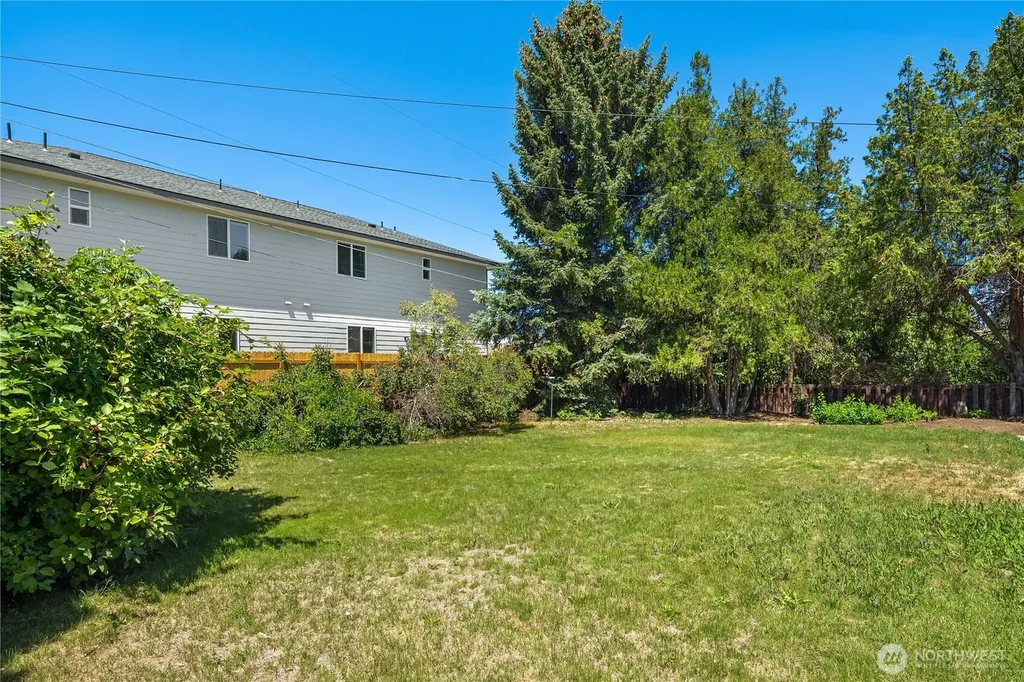314 N 40th Avenue Yakima WA 98908