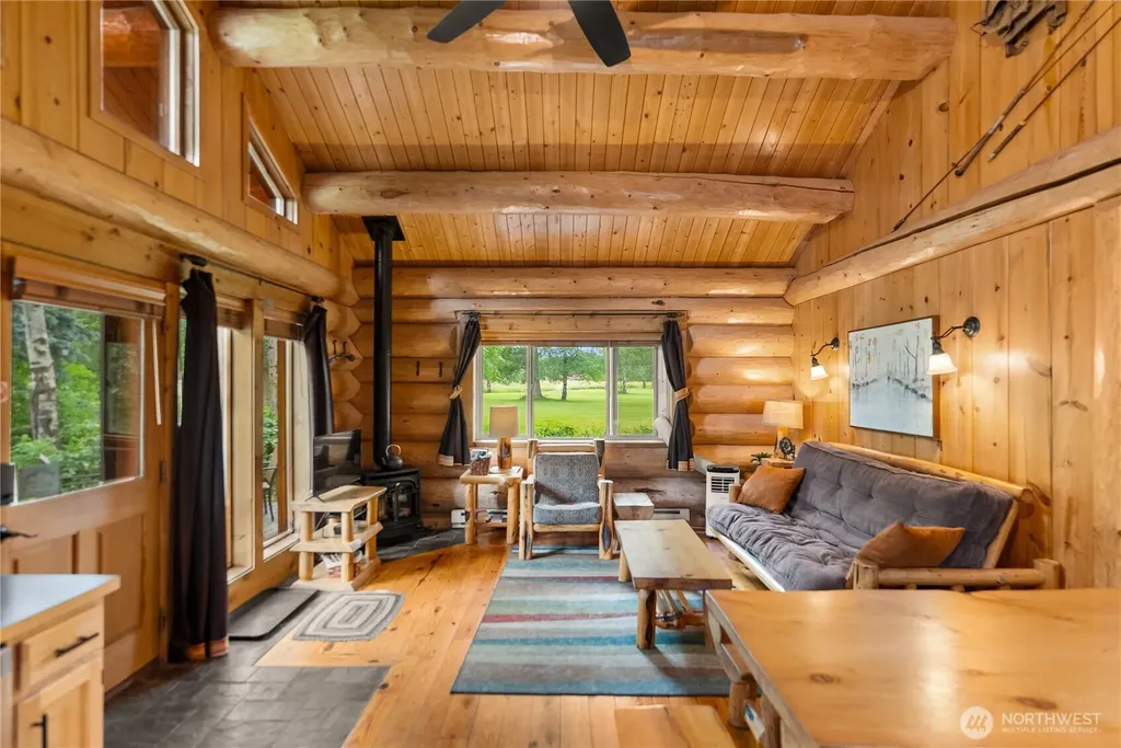 40 Wolf Ridge Lane Winthrop WA 98862