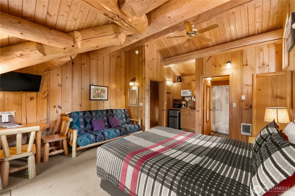 40 Wolf Ridge Lane Winthrop WA 98862