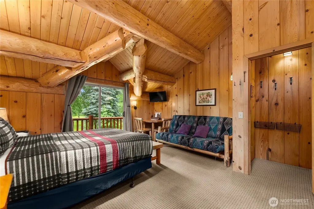 40 Wolf Ridge Lane Winthrop WA 98862