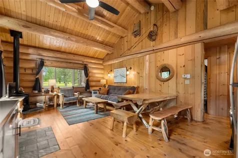 40 Wolf Ridge Lane Winthrop WA 98862