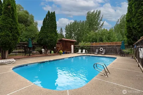 40 Wolf Ridge Lane Winthrop WA 98862
