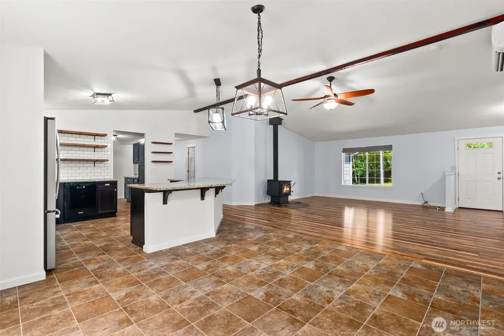59 Timothy Lane E Elma WA 98541