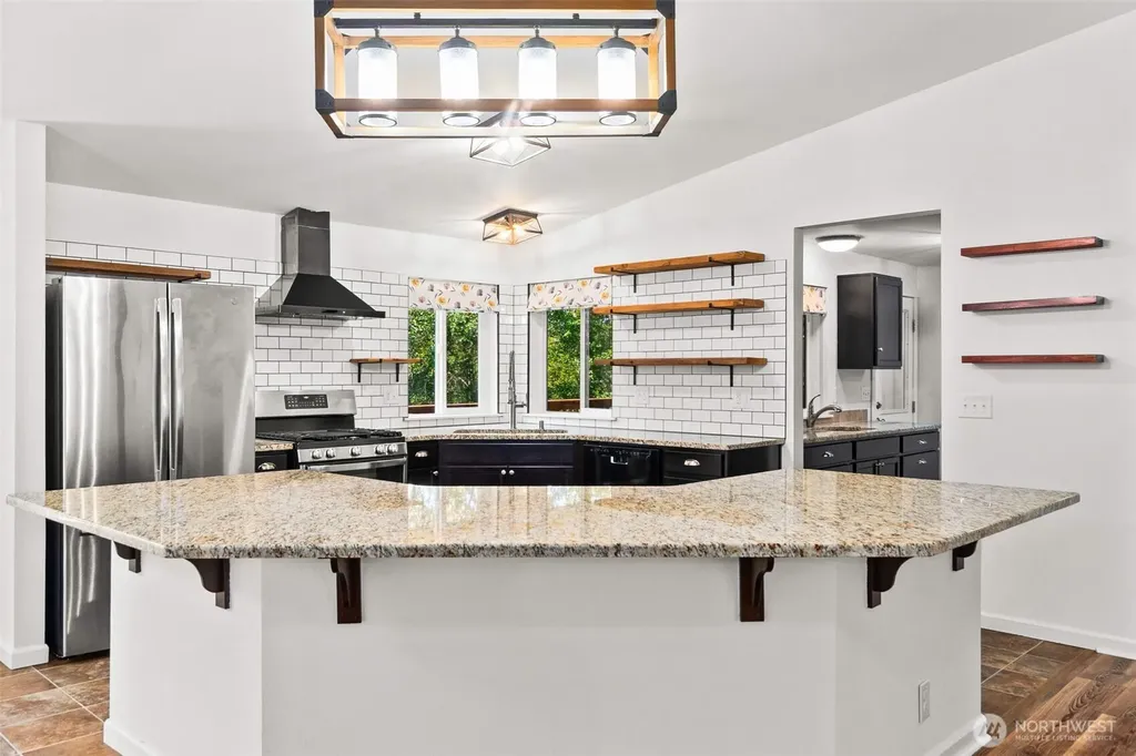 59 Timothy Lane E Elma WA 98541