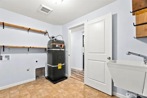 59 Timothy Lane E Elma WA 98541