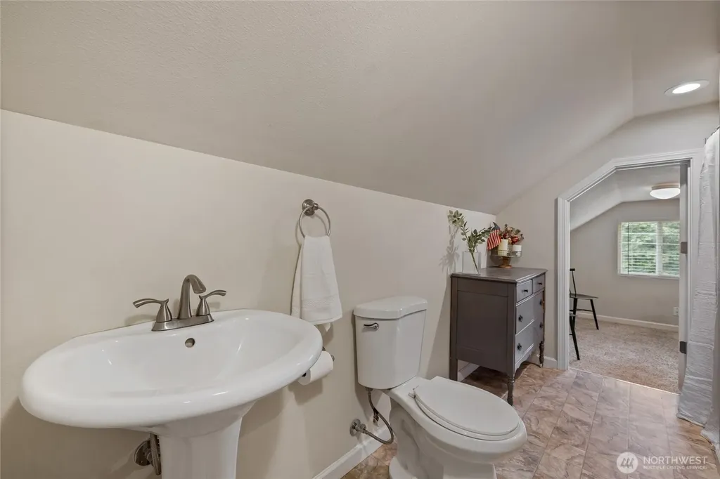 5606 Vickery Avenue E Tacoma WA 98443