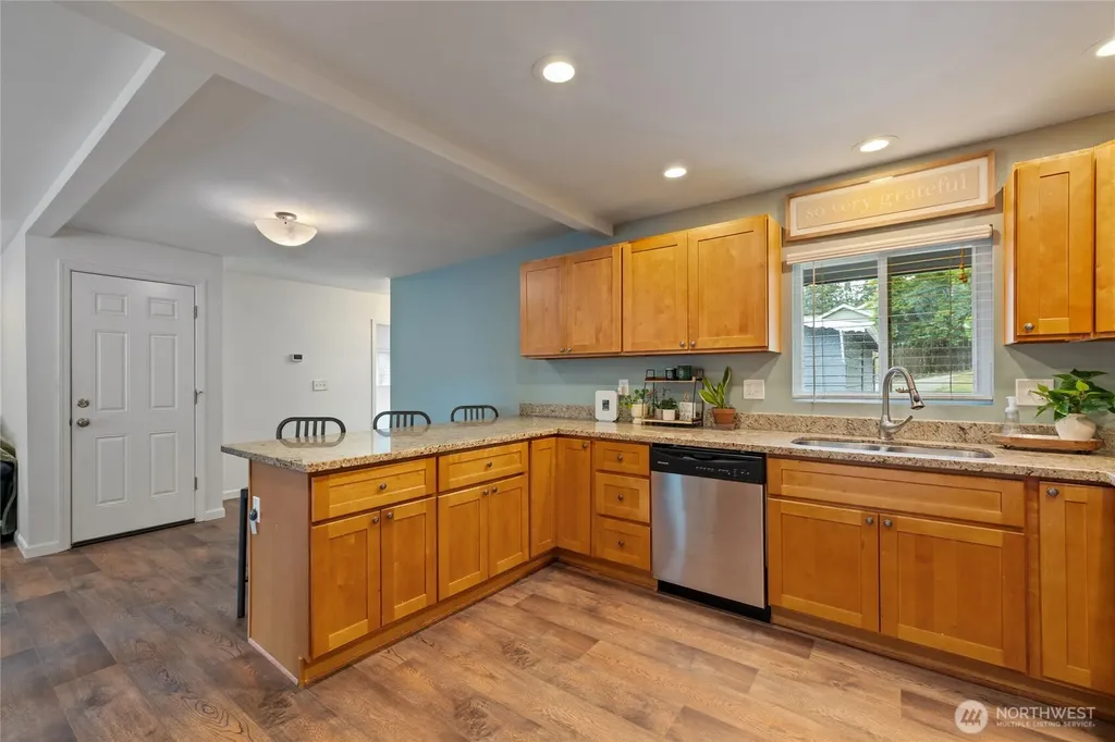 5606 Vickery Avenue E Tacoma WA 98443