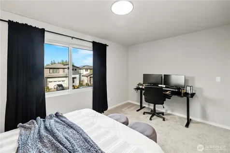 22907 Sycamore Street Black Diamond WA 98010