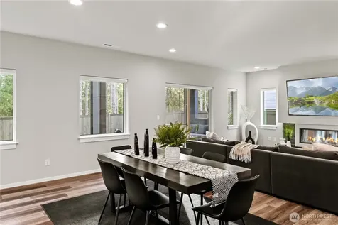 22907 Sycamore Street Black Diamond WA 98010