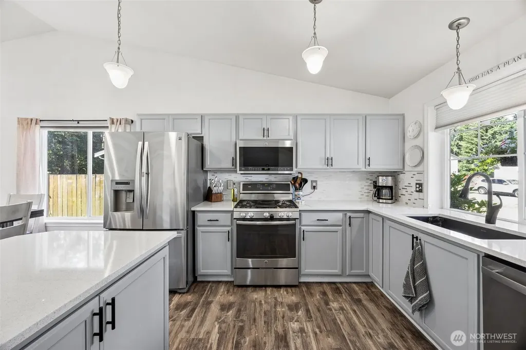 19204 206th Street E Orting WA 98360