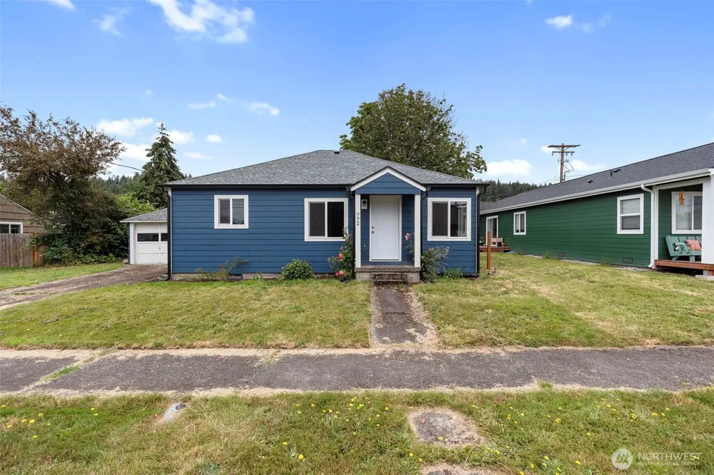 772 SW Mcfadden Avenue Chehalis WA 98532