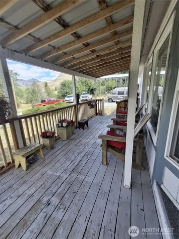 10 Broadway Street Loomis WA 98827