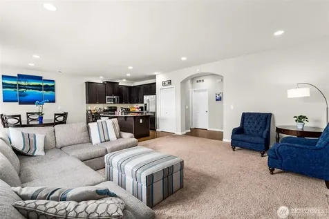 1112 27th Street NW Puyallup WA 98371