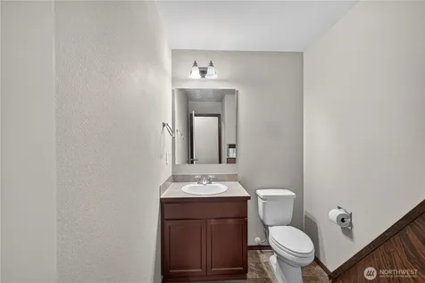 403 Jeff Street Mount Vernon WA 98274