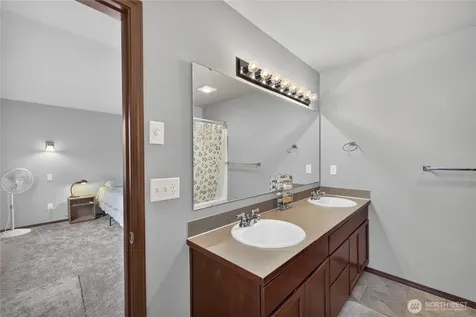 403 Jeff Street Mount Vernon WA 98274