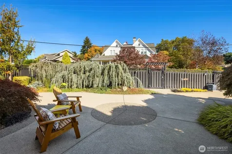 18211 Fjord Drive NE Poulsbo WA 98370