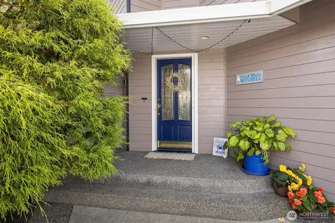 18211 Fjord Drive NE Poulsbo WA 98370