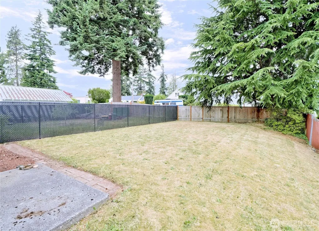6518 Elliott Way Everett WA 98203