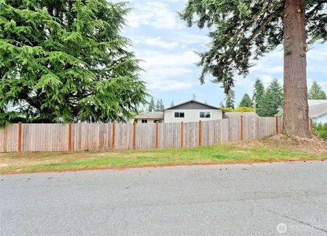6518 Elliott Way Everett WA 98203