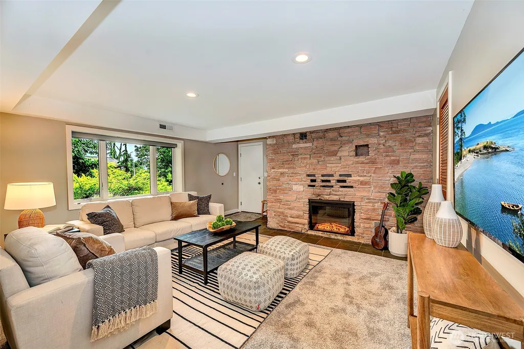 7026 156th Street SW Edmonds WA 98026