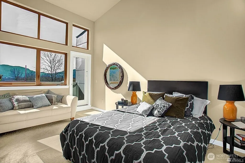 4270 213th Place SE Issaquah WA 98029