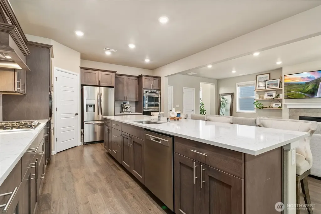 20438 SE 256th Street Covington WA 98042