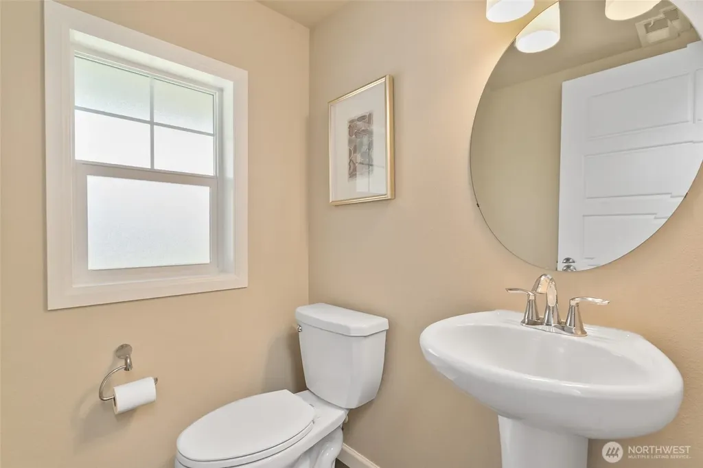 20438 SE 256th Street Covington WA 98042