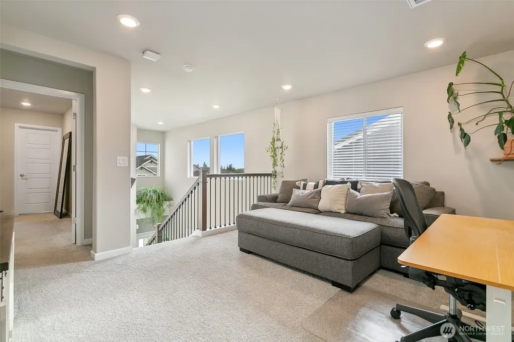 20438 SE 256th Street Covington WA 98042