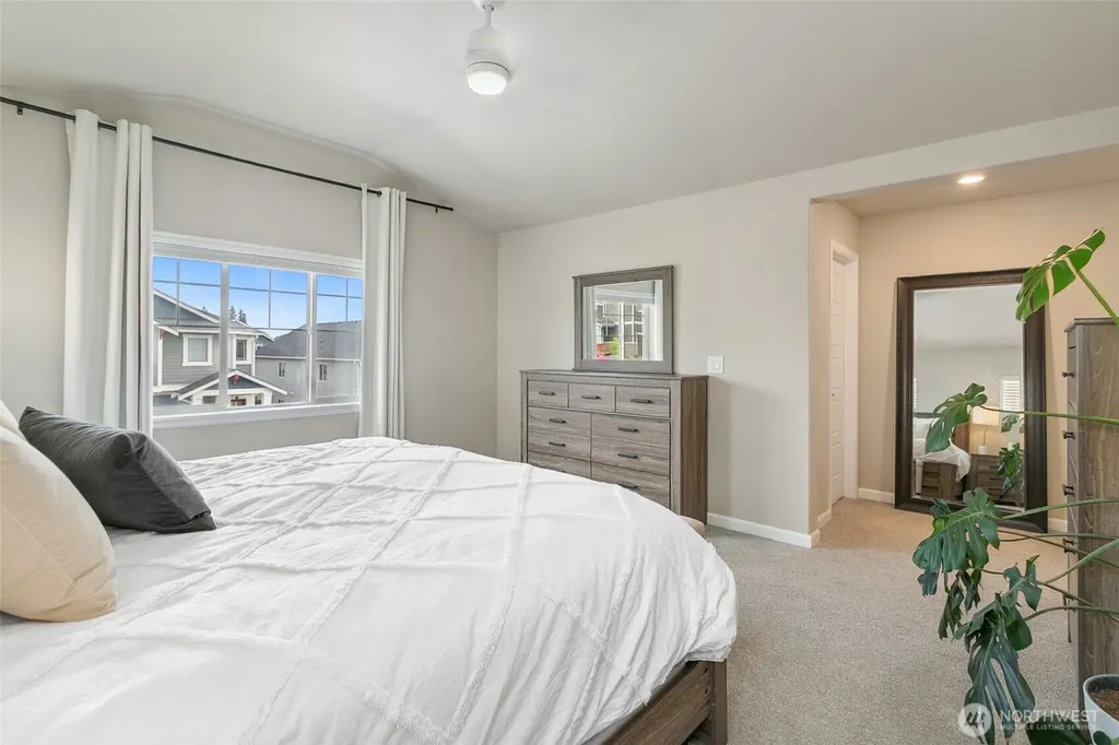 20438 SE 256th Street Covington WA 98042