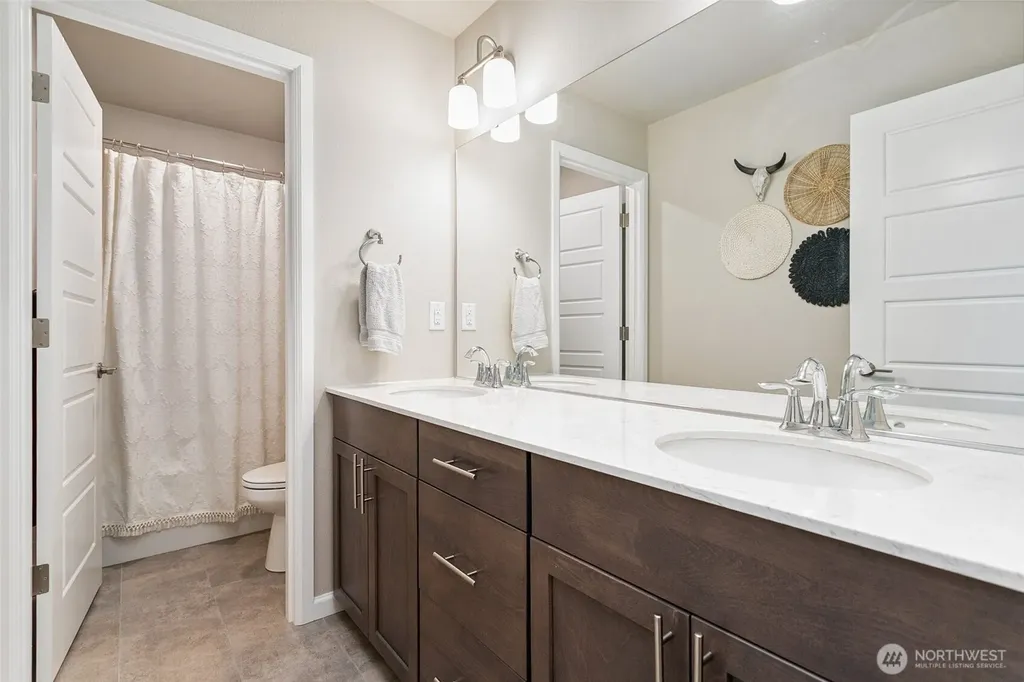 20438 SE 256th Street Covington WA 98042