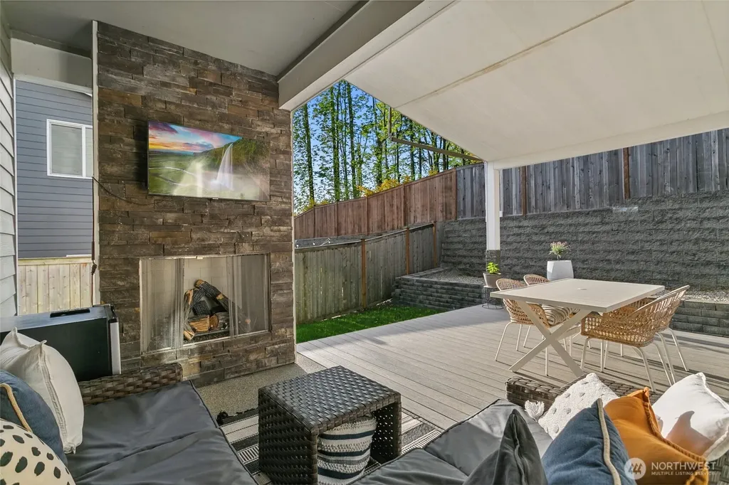 20438 SE 256th Street Covington WA 98042