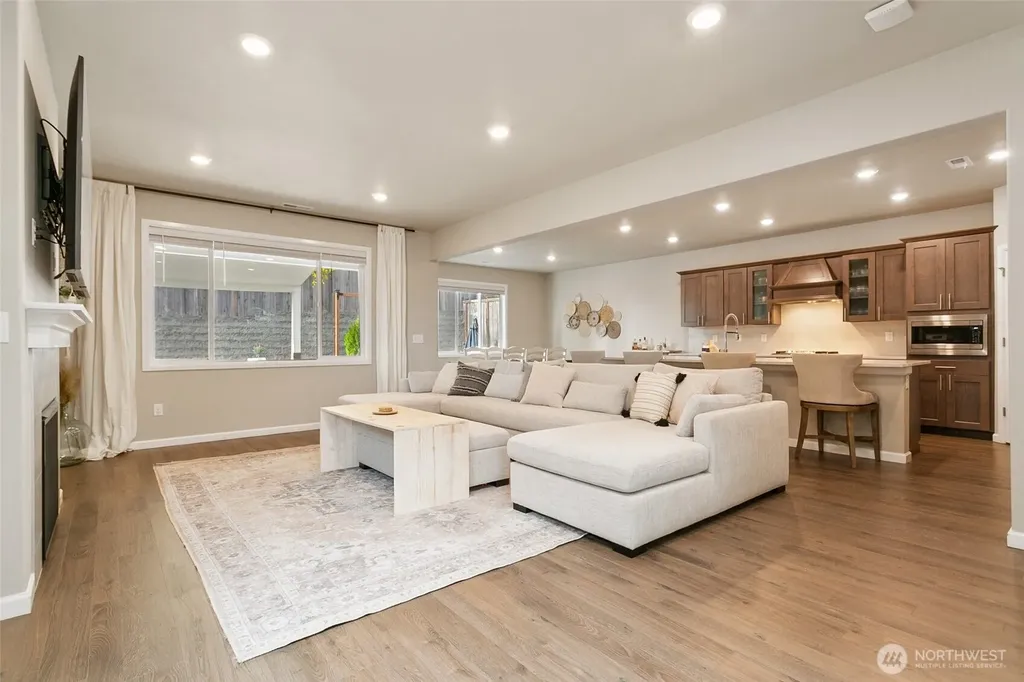 20438 SE 256th Street Covington WA 98042
