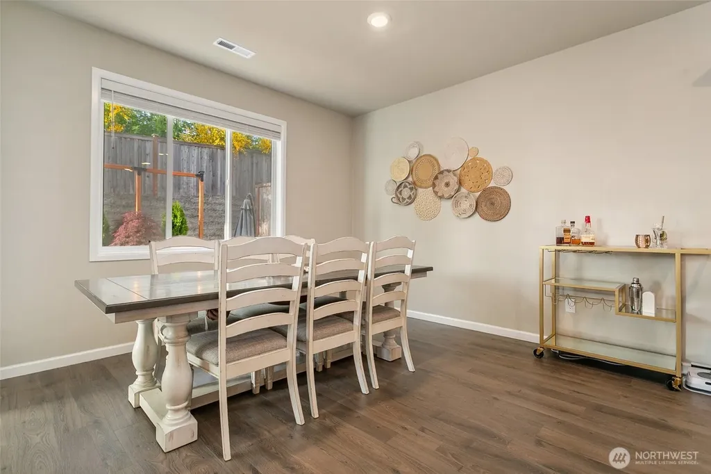20438 SE 256th Street Covington WA 98042