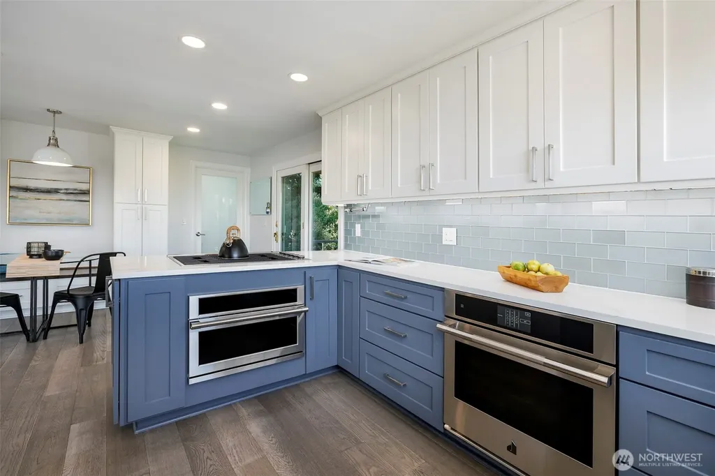 12011 6th Avenue NW Seattle WA 98177