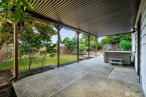 12011 6th Avenue NW Seattle WA 98177
