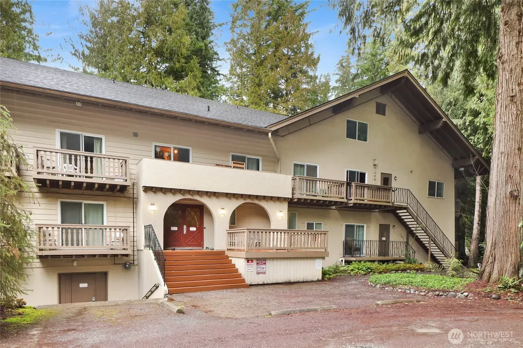 10433 Mt. Baker Highway Deming WA 98244