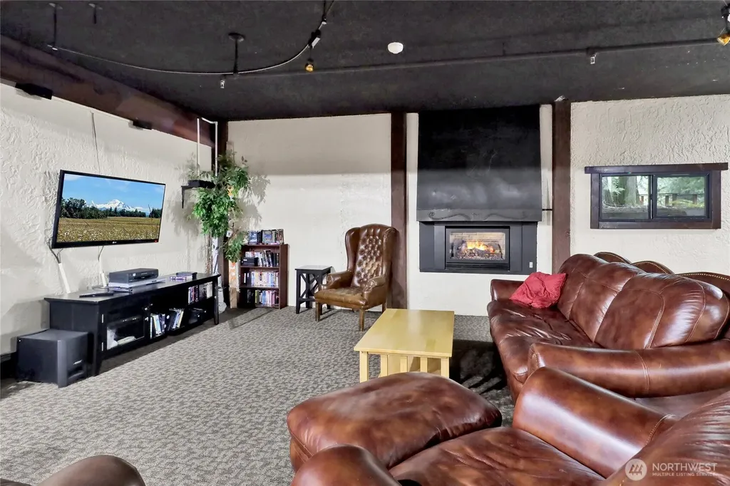 10433 Mt. Baker Highway Deming WA 98244
