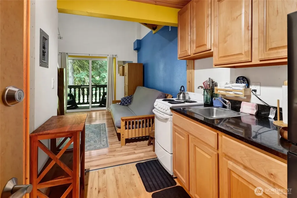 10433 Mt. Baker Highway Deming WA 98244