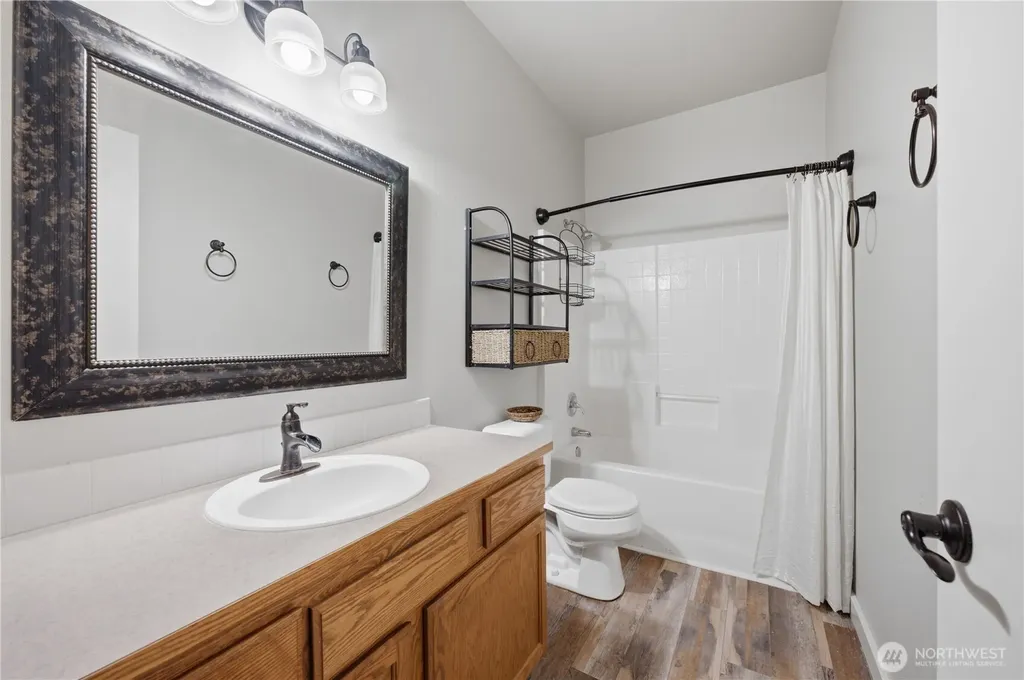18012 Ambleside Court Arlington WA 98223