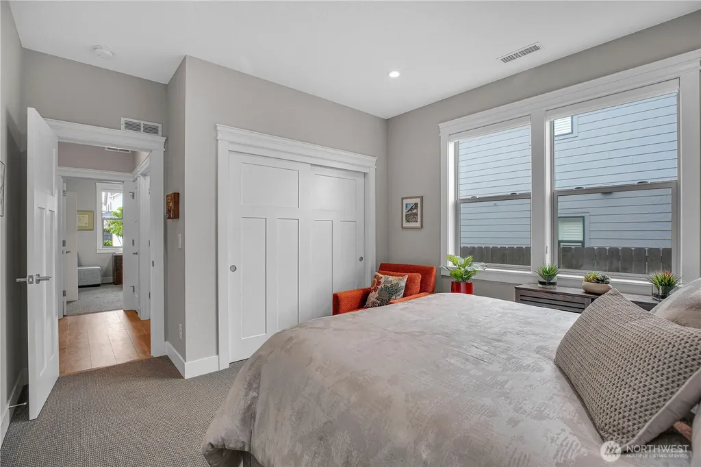 1225 S 44th Avenue Ridgefield WA 98642